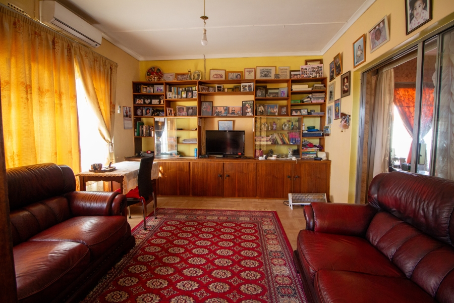 3 Bedroom Property for Sale in Lemoendraai Northern Cape